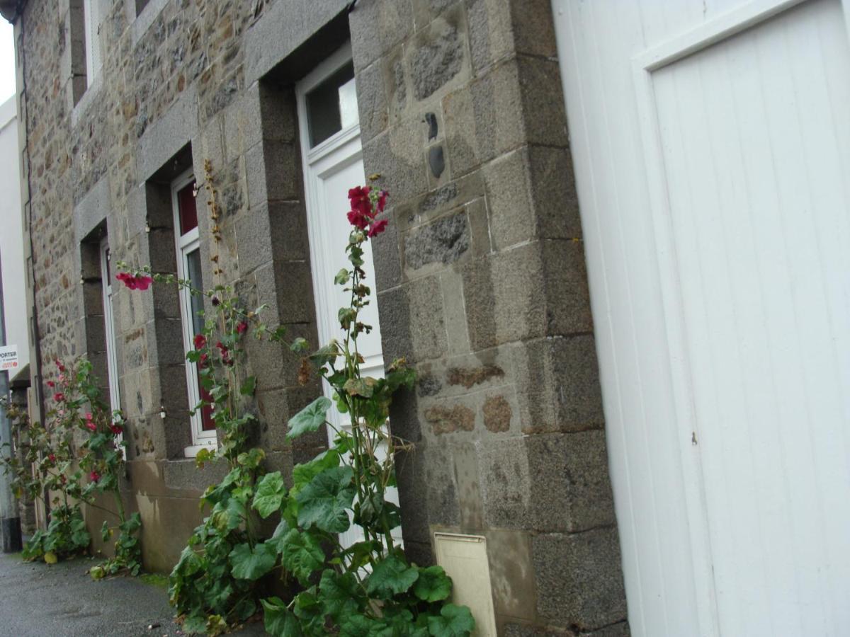 Chambres d'hôtes dans la cité des trois vallées Saint-Brieuc Extérieur photo